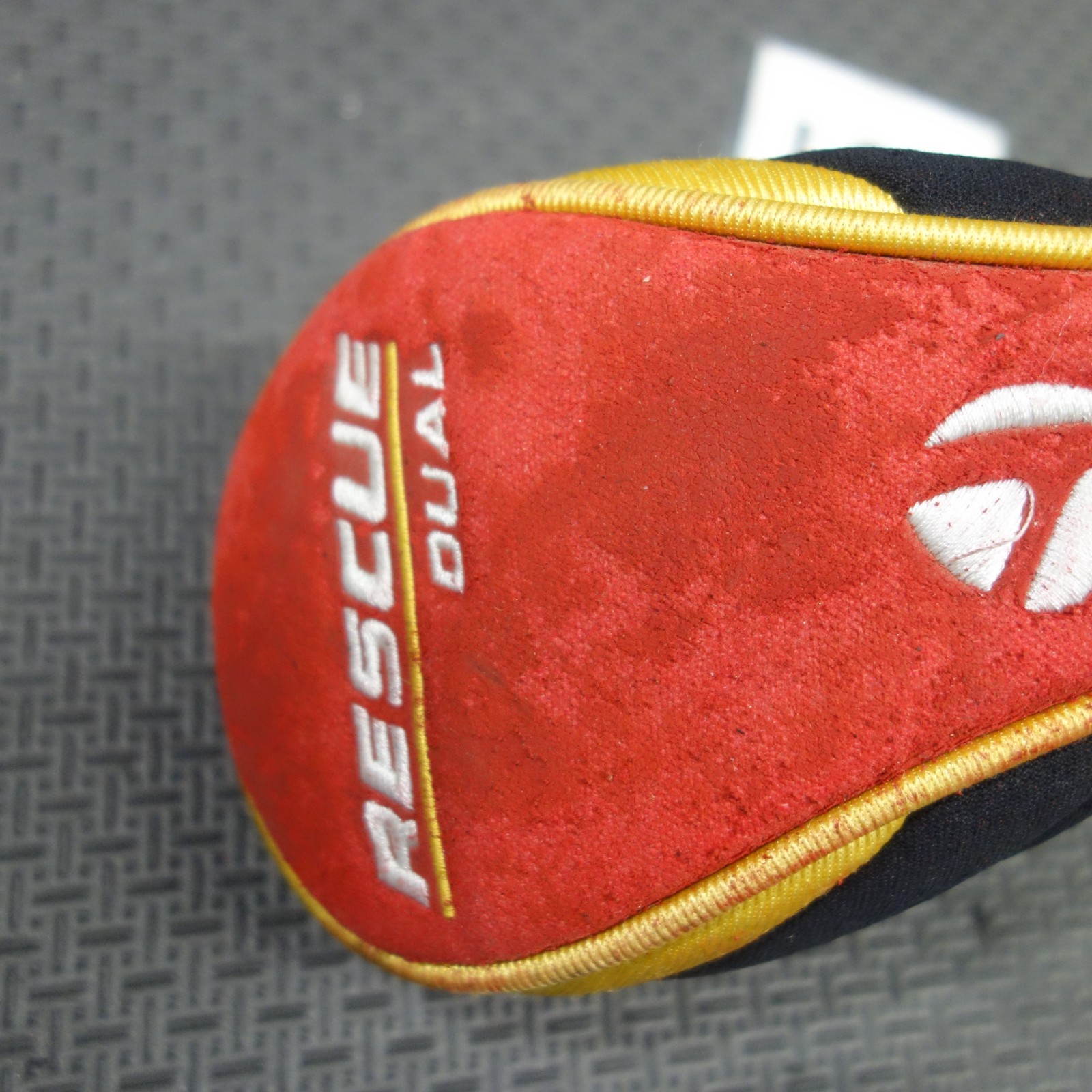TaylorMade golf Rescue Tour Preferred hybrid head cover Ultra Rare 251222