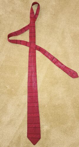 Vintage 1950s Jayne Mansfield Peekaboo Tie.Beautiful Red Pencil Style Tie.Rare! - Picture 4 of 8