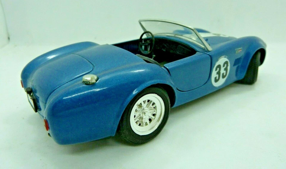 PRE-OWNED-REVELL 427 COBRA DIECAST MODEL CAR BLUE - Image 3 of 3