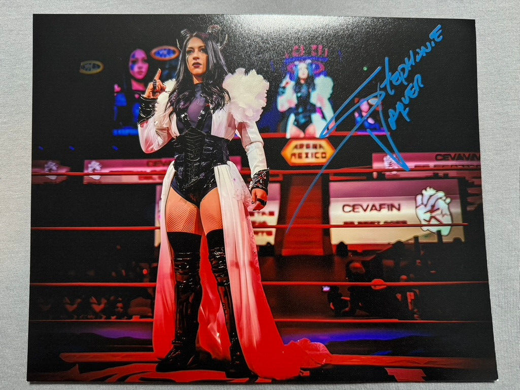 WWE クラシックスーパースターズ　アブドーラ・ザ・ブッチャー　本人サイン入り STEPHANIE VAQUER Autographed Autograph Auto Signed 8x10 Photo WWE