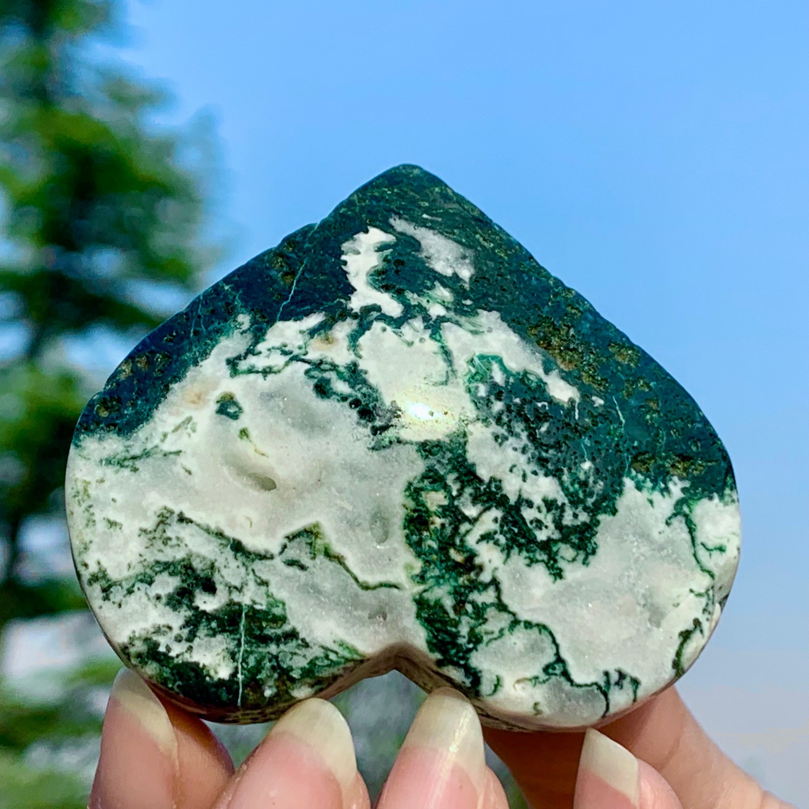 104G Natural Moss Agate Hand Carved Heart-shaped Crystal Quartz Decor Healing
