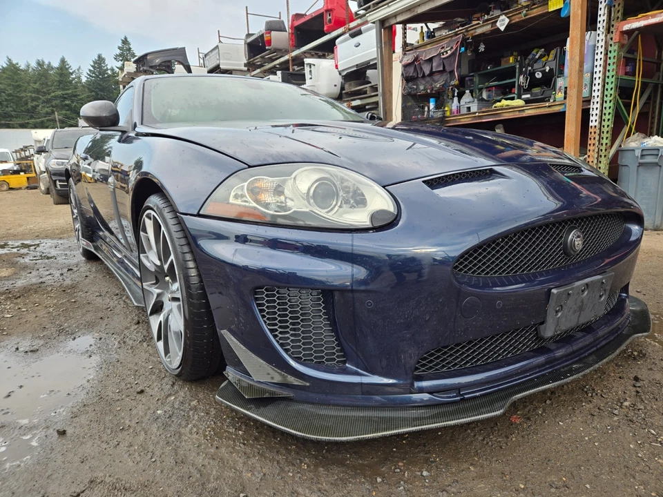 Jaguar XK 2007-08 montaje completo cubierta de parachoques delantero XKR completo a través de VIN B24444 Foto 2 de 4