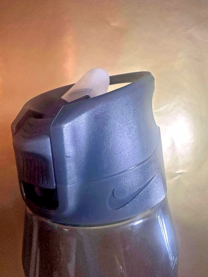 Nike Black Water Bottle Sports Cycling Bike Bottle BPA-Free 22oz Hydration Flask - Image 2 of 3
