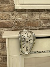 Melting Clock to be Displayed on a Shelf Or Desk