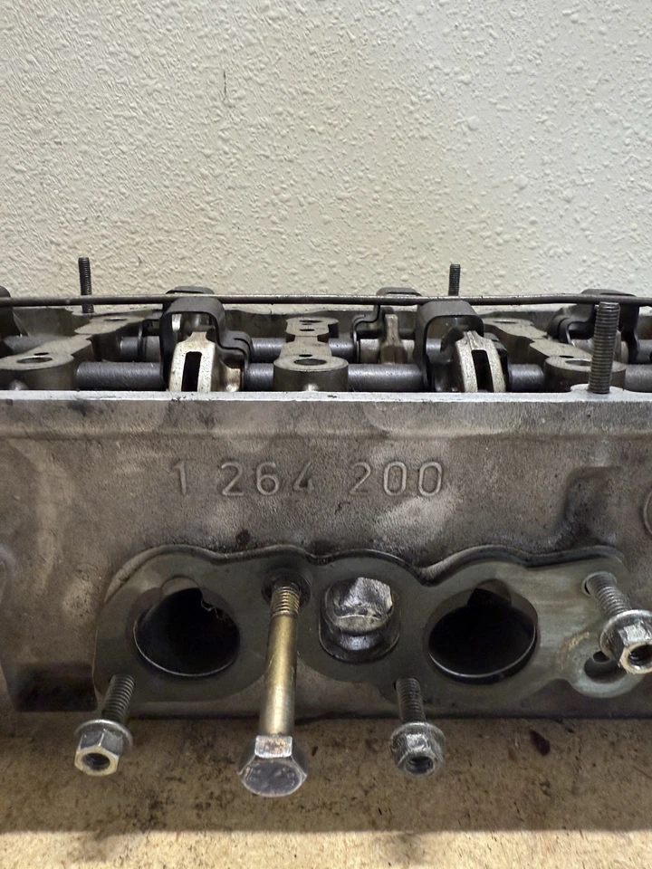 BMW M20B27 eta cylinder head 325e 525e 2.7l inline 6 OEM - Image 2 of 4