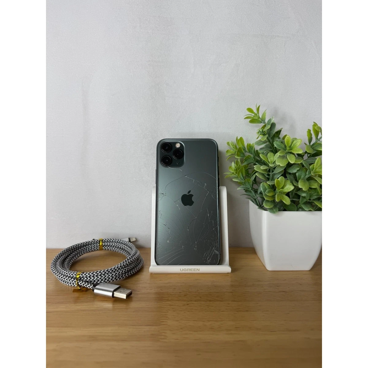 Apple iPhone11Pro64GB シルバー Amazon.com: Apple iPhone 11 Pro, US Version, 64GB, Silver - AT&T
