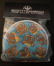 NEW IN BAG 2026 Scotty Cameron Oktoberfest Brezn Hund Midround Headcover Blue