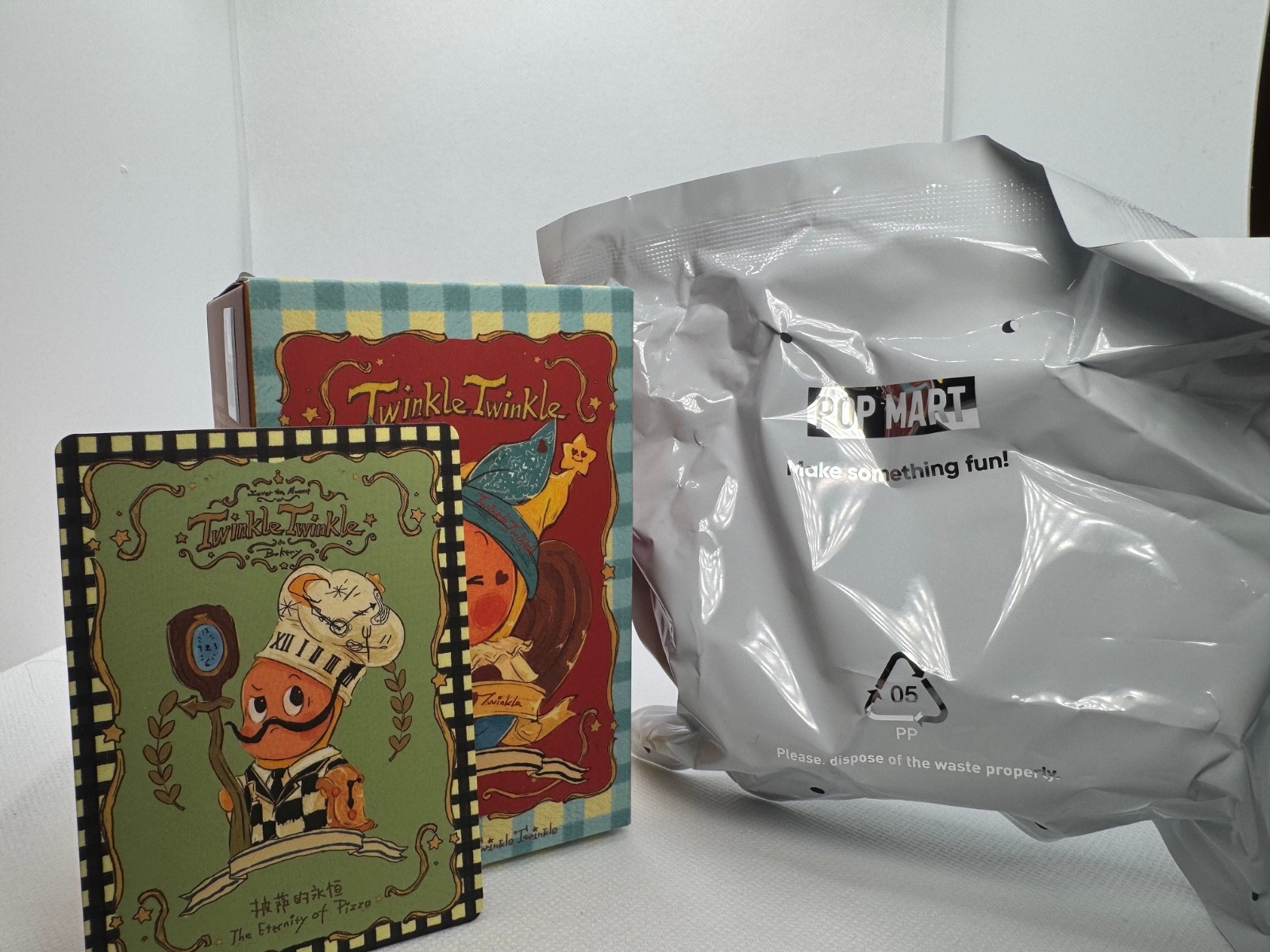 Twinkle Twinkle- Savor the Moment Series Figures- The Eternity of Pizza