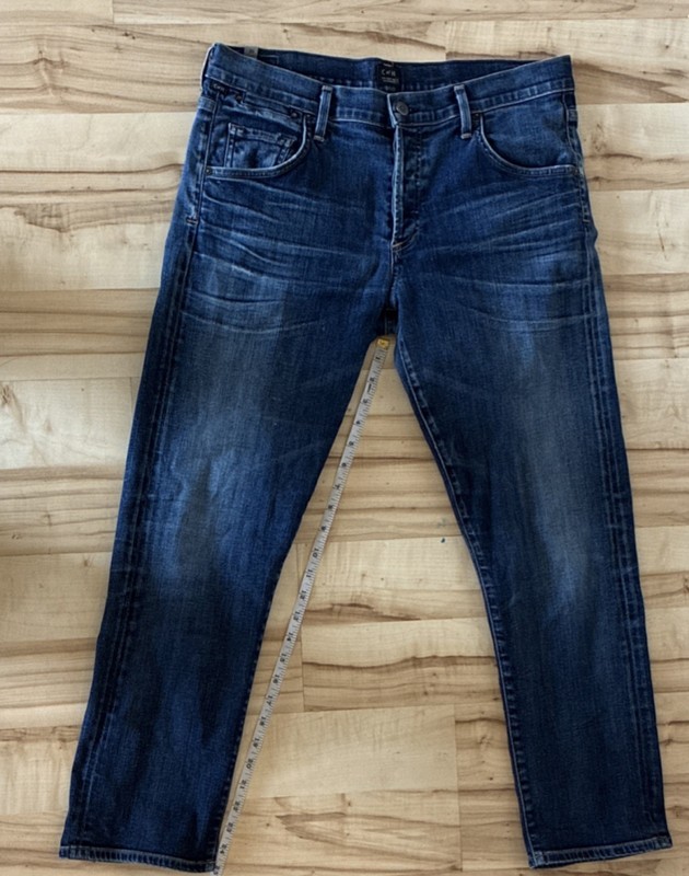Citizens of Humanity Medium Wash Denim Jeans Blue Button 5-Pocket Design