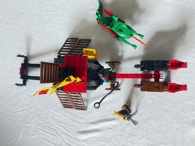 (L-2) Lego System 6056 Dragon Nights Dragon Wagon with Instructions