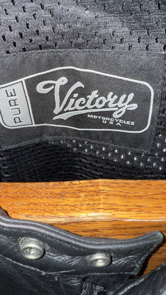 Victory Motorcycles Jacket Mens X-Large Leather Polaris Performance Vented - Image 4 of 4