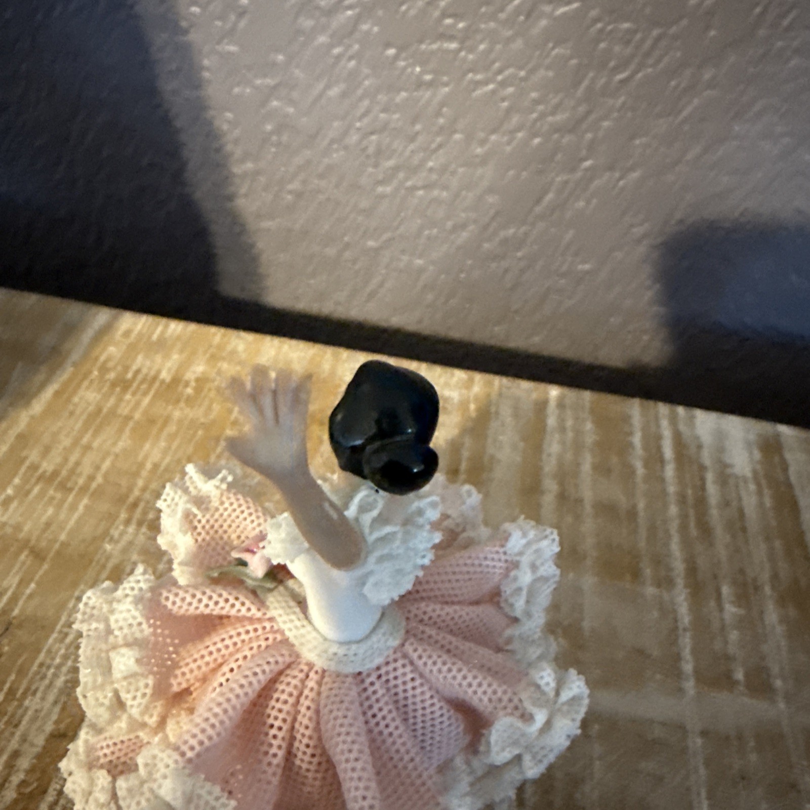 Picture 3 of 24