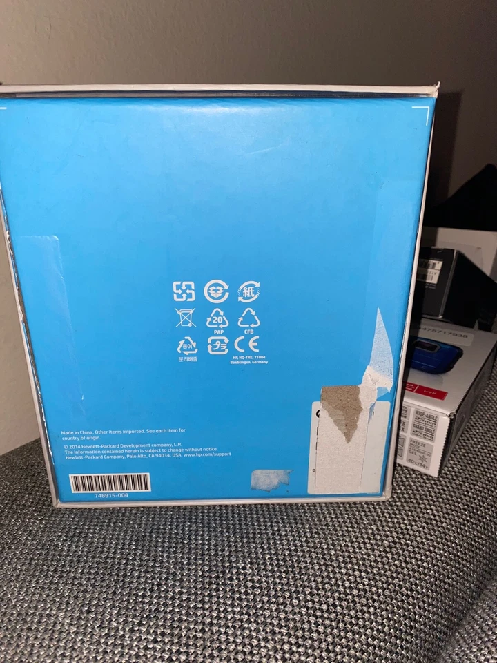 HP Slate 7 Plus 4200 8GB, Wi-Fi, 7in - Silver - Image 3 of 3