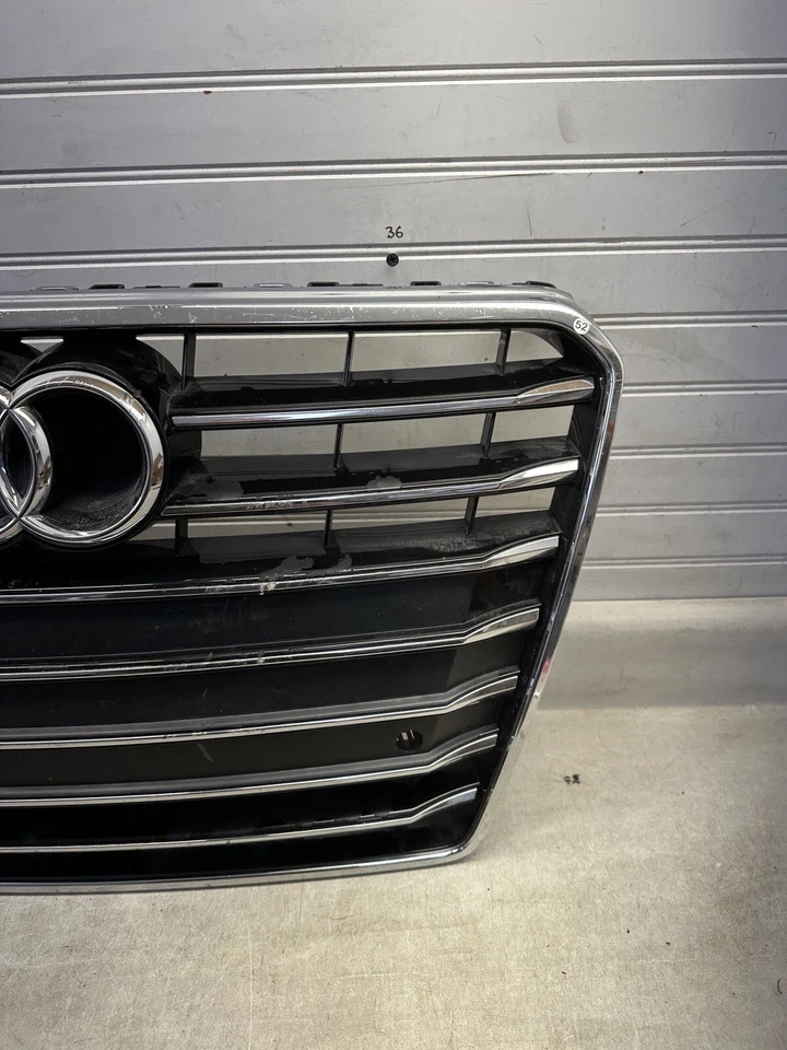 Rejilla delantera OEM 2012-2015 Audi A7 Quattro Base/Prestige (acabado brillante) Foto 4 de 4