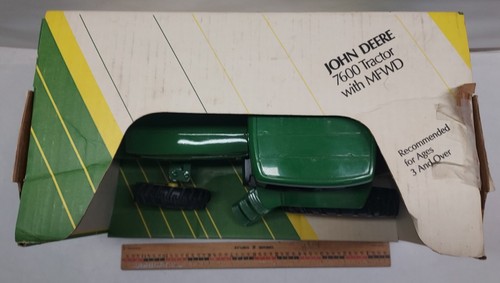 1992 Ertl John Deere 7600 Tractor W/ MFWD 1:16 No. 5619 - Picture 2 of 12