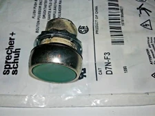 Large Lot of 25 New Sprecher + Schuh D7N-F3 Flush Push Button Green D7NF3 GO ON