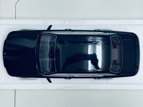2018 Toyota Century 1/18 AUTOart Black - Picture 7 of 16