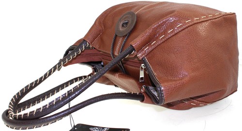 BOLSO DE HOMBRO MEDIANO HECHO DE CUERO SINTÉTICO DE DISEÑO SEÑORA Y NIÑA CIERRE BOTÓN - Imagen 12 de 50