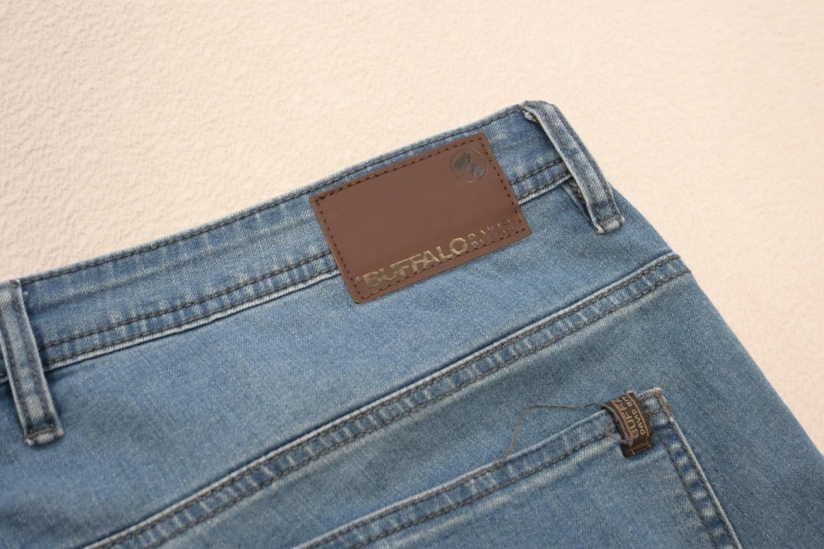 Buffalo David Bitton Axel Buckle Slim Straight Stretch Denim Jeans