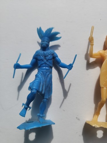 Vintage 60s MPC Zulu Jungle Natives African Plastic Playset Figures - Picture 2 of 5