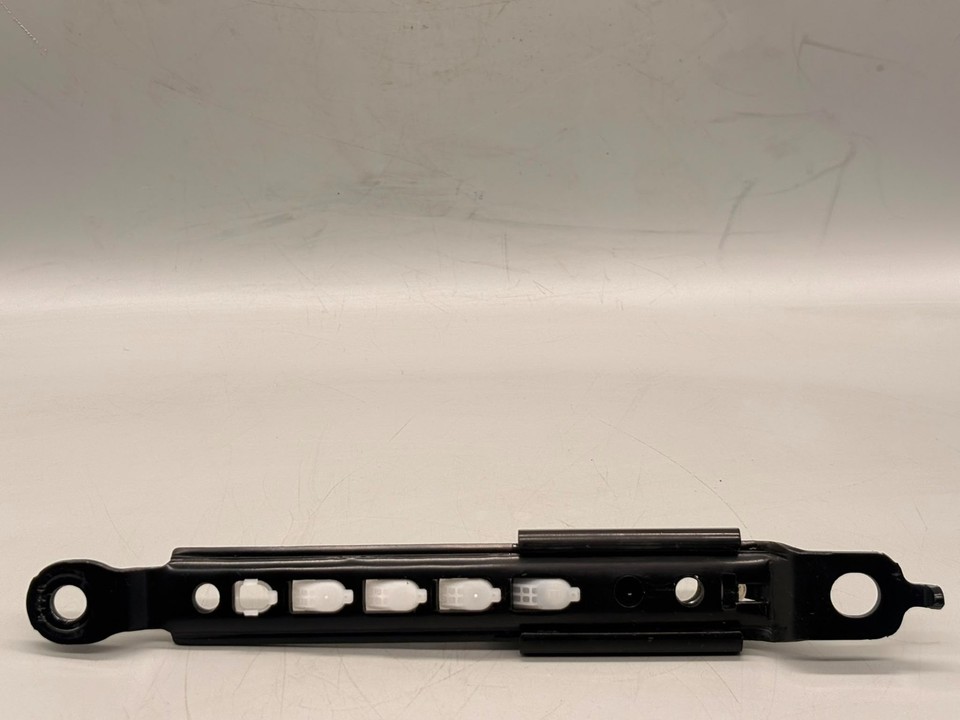 SUBARU OUTBCK 2012 - Front Right Seatbelt Height Adjuster D526001