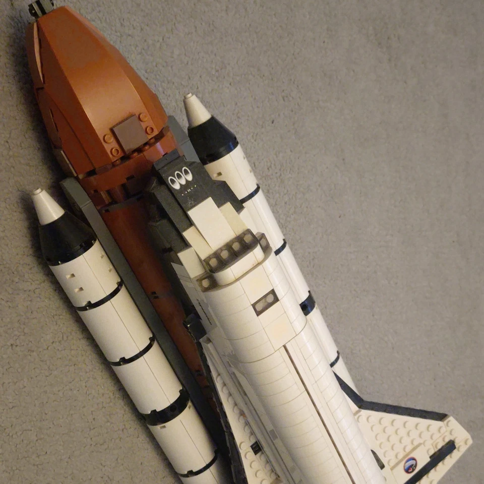 LEGO Creator 10231 Shuttle Expedition, photo 4 of 5