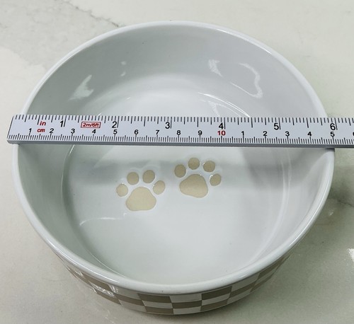 Dog Bowl Food Dish Paw Prints White & Tan Medium Ceramic 6” Diameter NEW - Picture 5 of 7