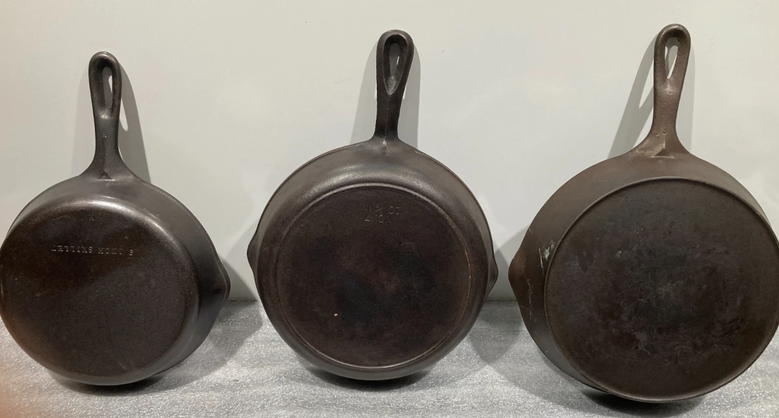 Vintage No Logo , 7, 8 Cast Iron Skillets