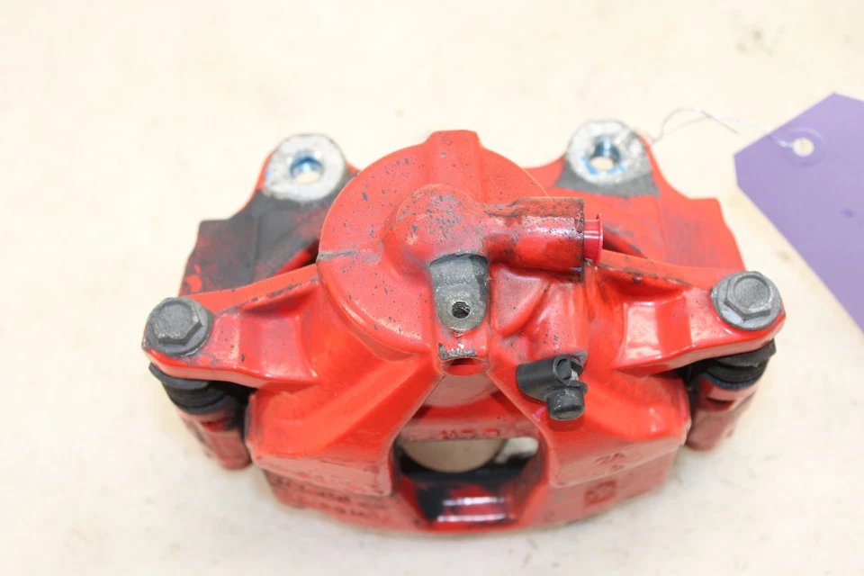 Pinza de freno delantera izquierda Fiat 500 Abarth 2012-2019 OEM LY35 Foto 3 de 4