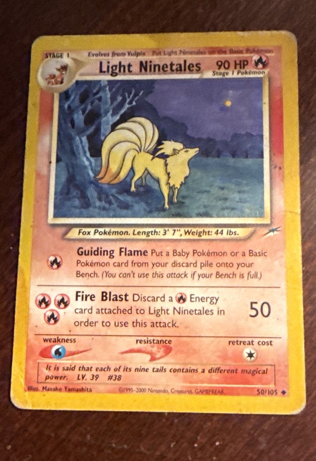 Light Ninetales 50/105 Neo Destiny Regular