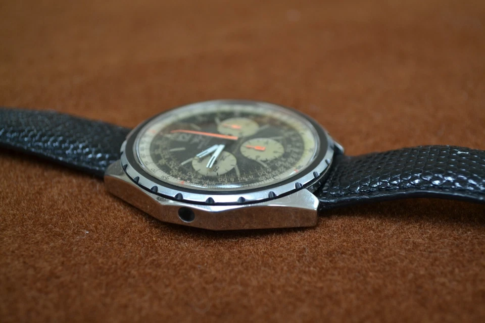 Rare Breitling Navitimer 816 0816 1967 / 1968 Chronograph watch triple register  - Image 4 of 4