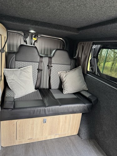 Vauxhall Vivaro Camper Van 2017 Sportive - Picture 9 of 13