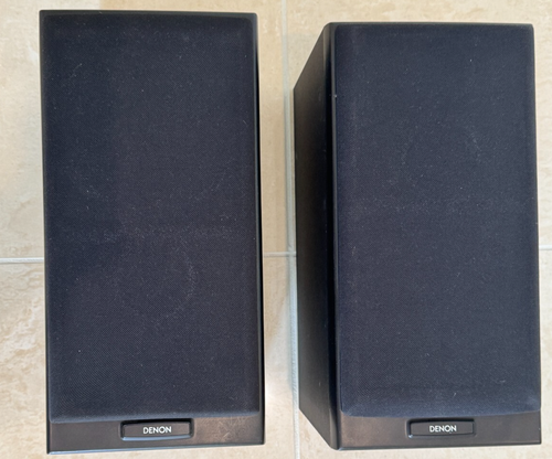 Pair of Denon USC-700 Bookshelf Speakers