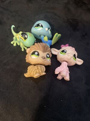LITTLEST PET SHOP Lot Of 4 Pets - Green Eyes