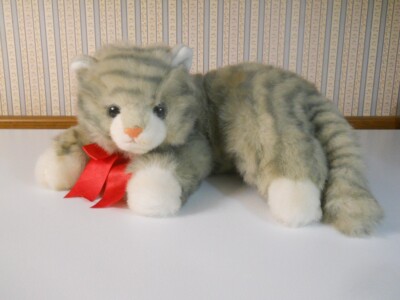 Rare Vintage TY Classic gray white striped Cat Kitten 17
