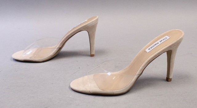 steve madden beige pumps