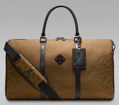 バッグ Jordan Icon Duffle Bag (40L) Jordan Icon Duffle Bag (40L). Nike.com