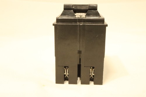 Crouse-Hinds MP230 30 Amp 2 Pole Circuit Breaker - Picture 3 of 5