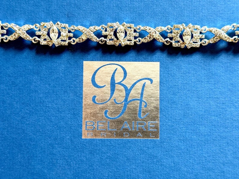 wedding/formal silver rhinestone headband by BelAire new with tags #981