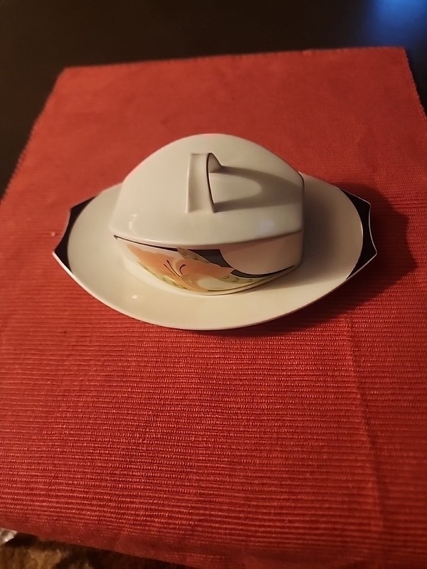 VILLEROY BOCH V&B Iris Butterdish