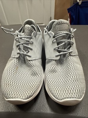 Size 8.- New Balance Fuelcore Coast v3 Grey
