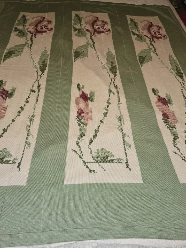 Manta Simply Shabby Chic punto de cruz rosas verde rosa 50" x 60" cabaña Foto 3 de 4