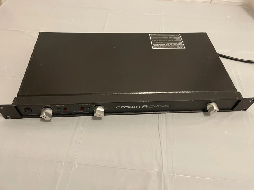 Crown D-45 D45 2-Channel 120AC Volts 120 Watts Rack Mountable Power Amplifier - Image 3 of 3