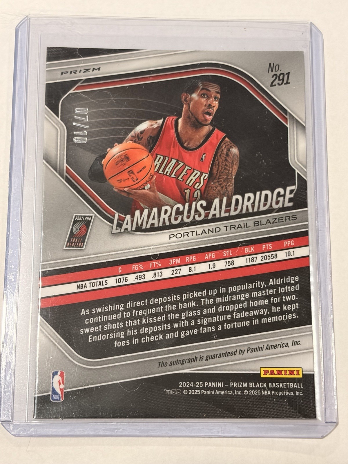 2024-25 Panini Prizm Black Lamarcus Aldridge Gold Shimmer FOTL Auto /10 Blazers view 3