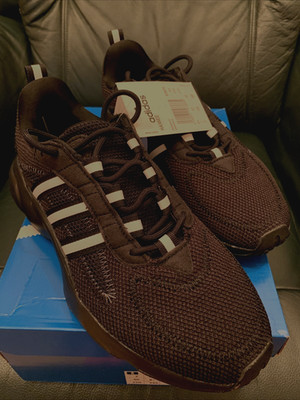 Adidas gr. 40 Haiwee Schwarz/Weiß EG9575 Sneaker Sportschuhe Laufschuhe Jogging