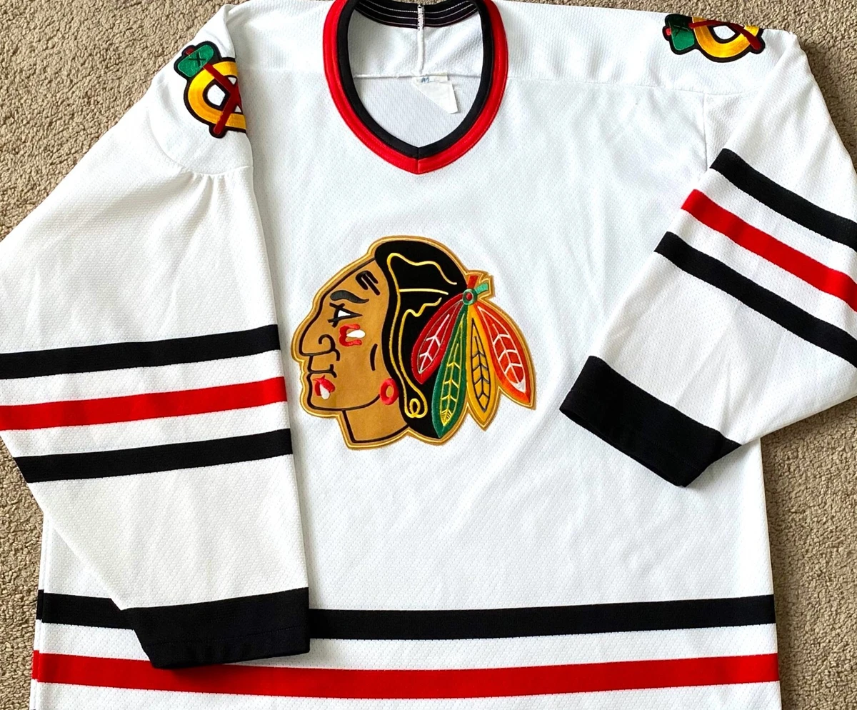 Vintage 90's White Sewn MASKA Chicago Blackhawks NHL Air 