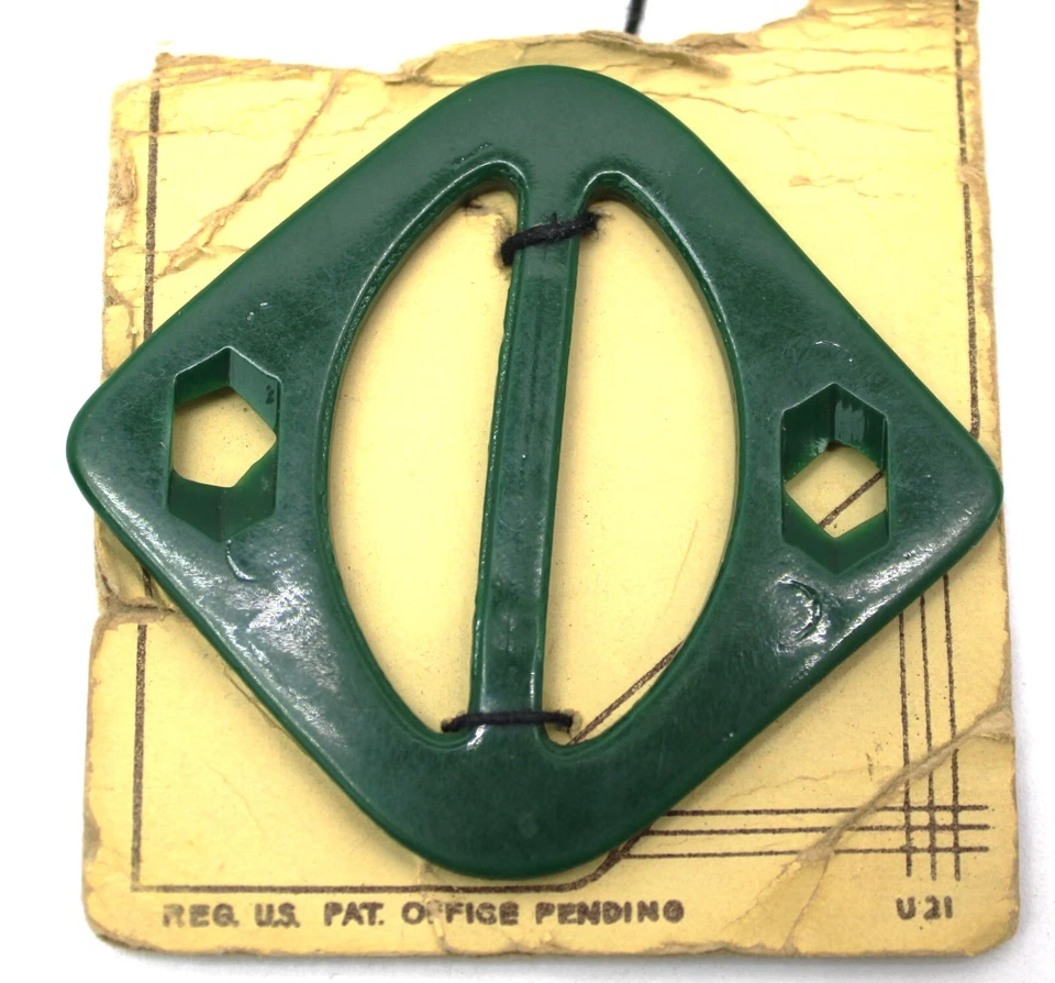 Vtg 1930s Dark Green Center Bar Belt Buckle 2 Buttons JC Penny Co Sticker - Image 3 of 4