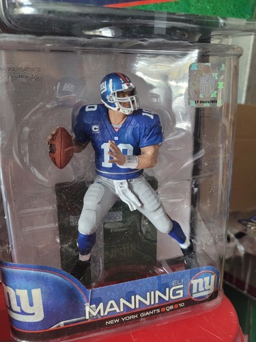 4pc lot mcfarlane figures Eli Manning NY Giants/Rebels w/variant NIB - Picture 4 of 5