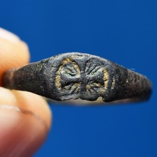 Set Di Anelli Con Fascia A Croce Minimalista - Gioielli Cristiani