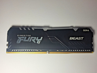 32GB Kingston FURY Beast RGB 32GB DDR4-3600 PC4-28800 Speicher KF436C18BBA/32